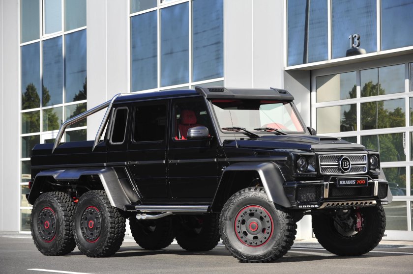 Mercedes benz g63 amg 6x6 brabus
