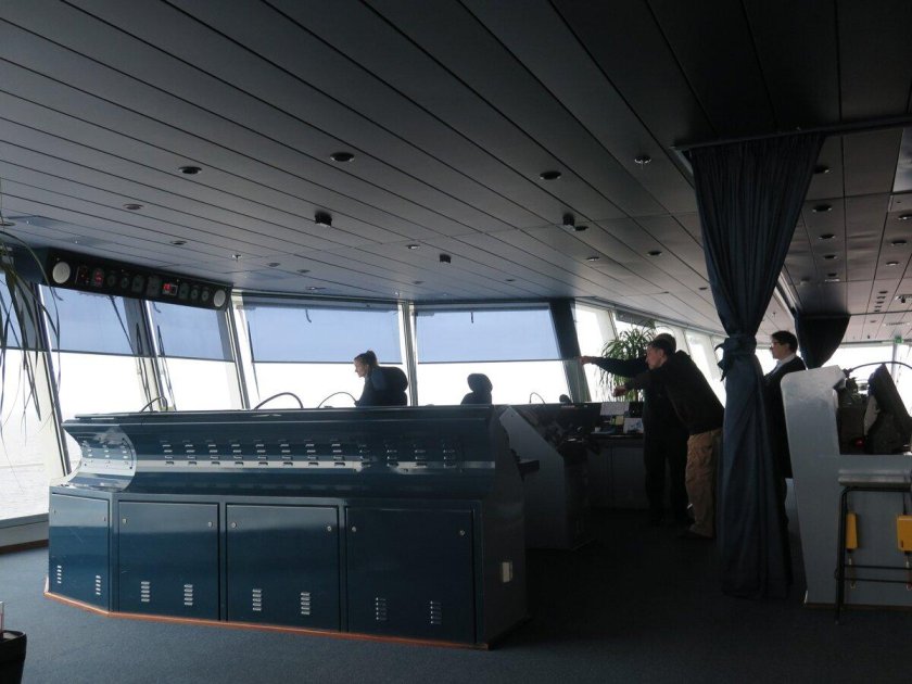 Оазис морей капитанский мостик