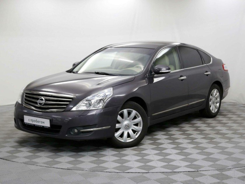 Nissan Teana 1