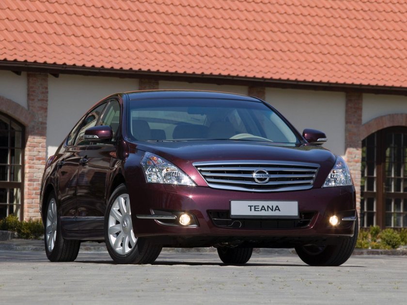Nissan Teana j32