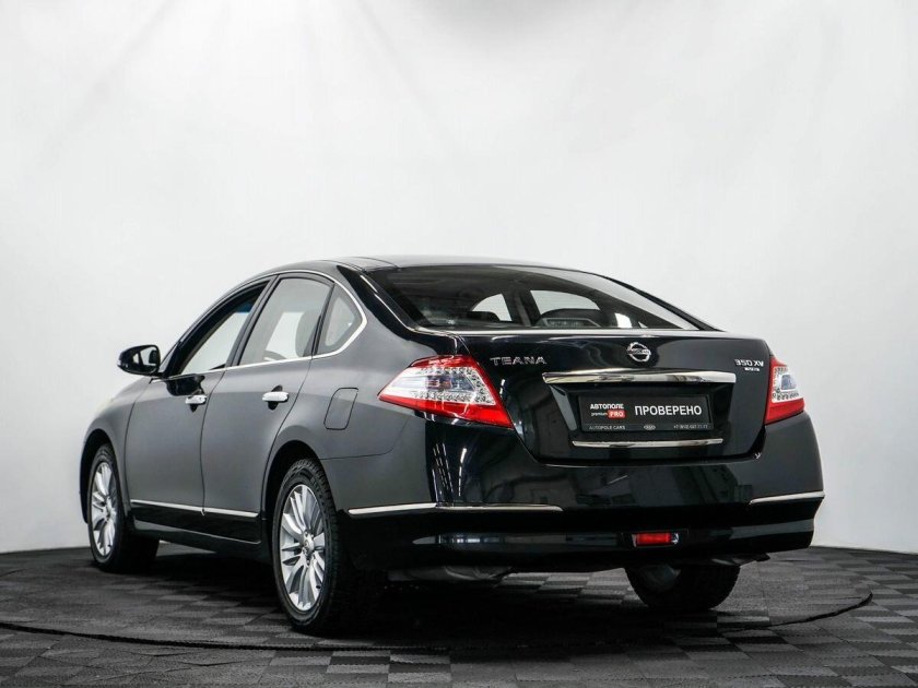 Nissan teana 2013