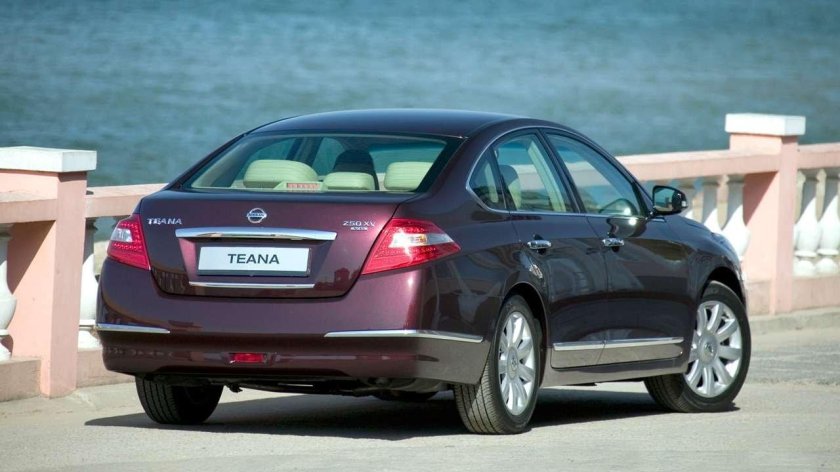 Nissan Teana