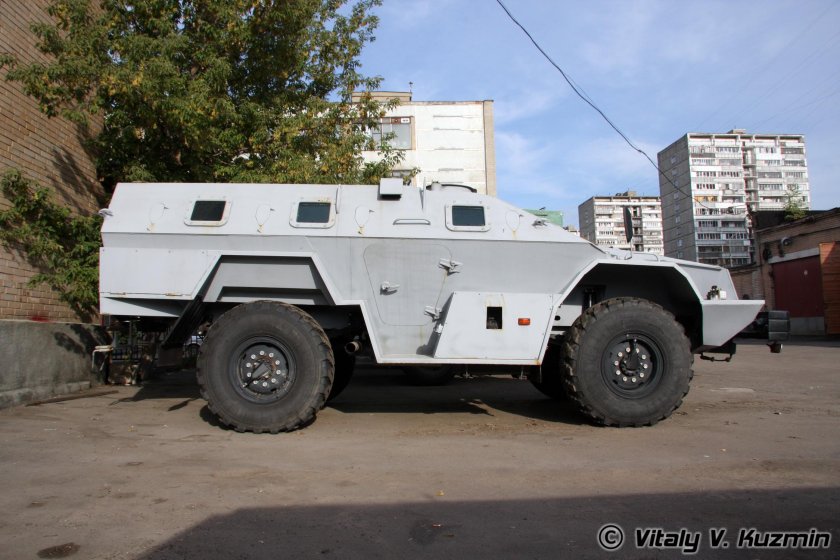 Бронеавтомобиль КАМАЗ-43269 выстрел