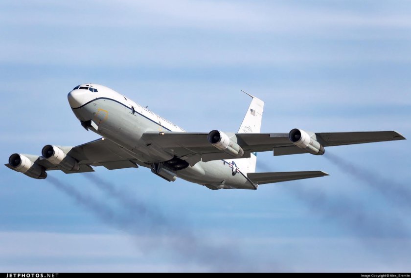 Boeing OC-135 фото