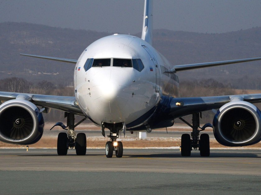 Грузовой самолет Боинг 737