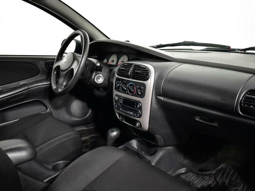 Додж неон 2003 салон