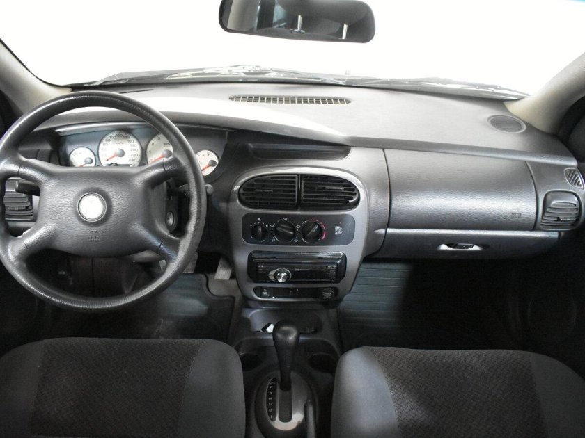 Додж неон 2002 салон