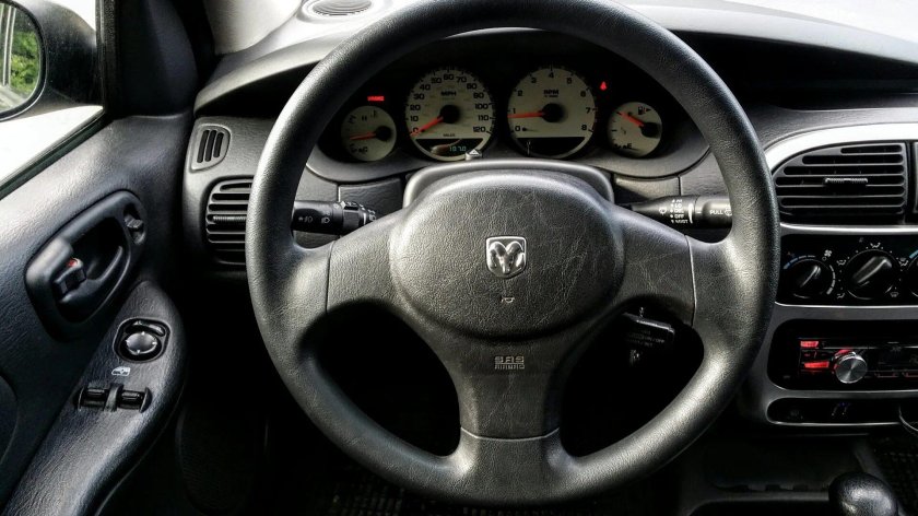 Додж неон 2003 2.0 автомат