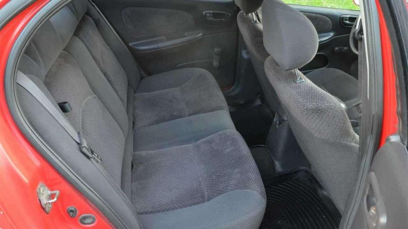 Dodge Neon 2 салон