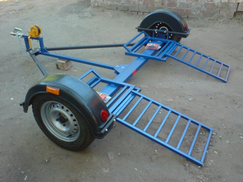 Седельный прицеп эвакуатор для l200