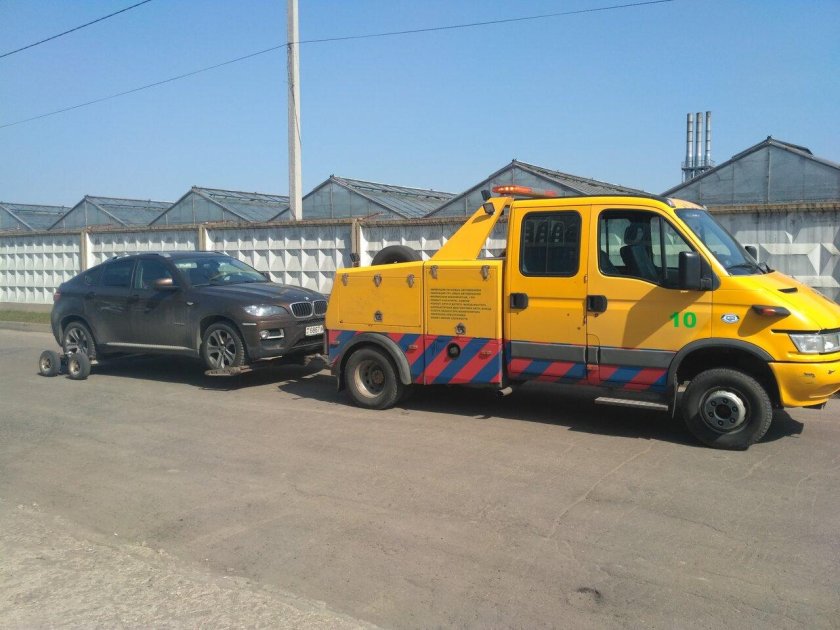 Ивеко дейли эвакуатор частичной погрузки