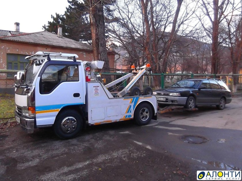 Isuzu Elf эвакуатор