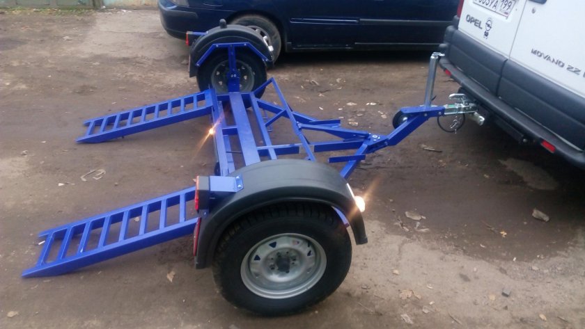 Седельный прицеп эвакуатор для l200