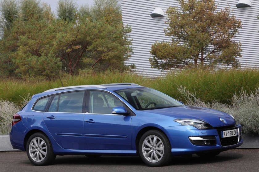 Renault Laguna универсал 2010