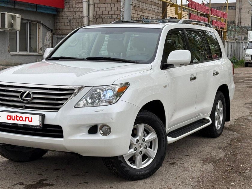 Lexus lx 2010