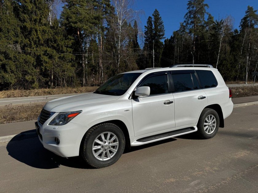 Lexus lx 570 2008 белый