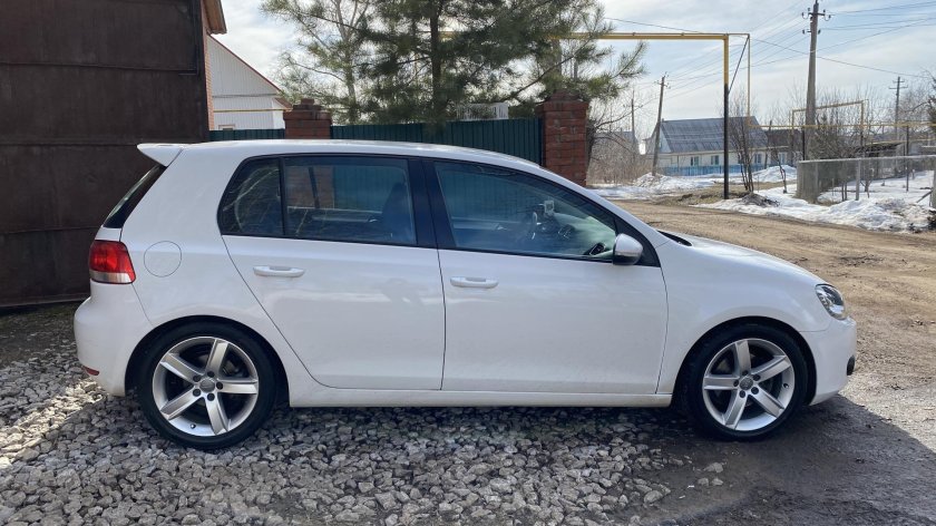 VW Golf 6 на 17 дисках