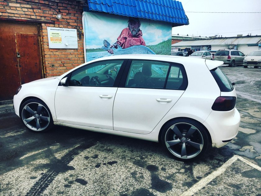 Гольф 6 r18 Audi Rotor