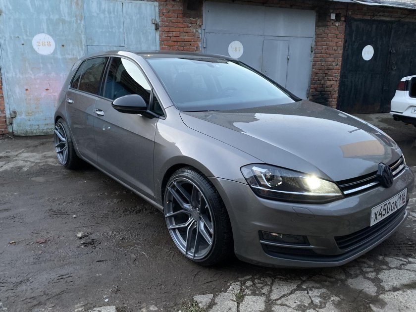 VW Golf 7 r18