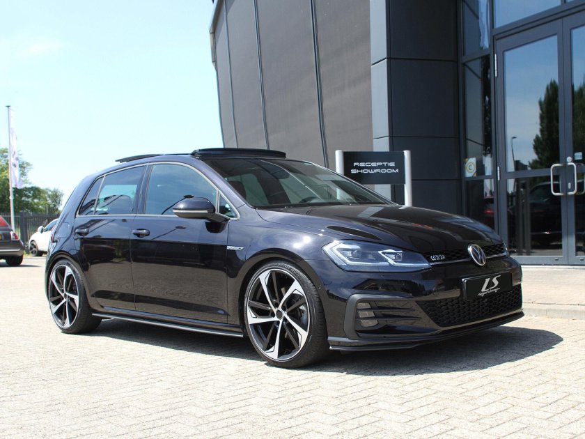 VW Golf 7 r18