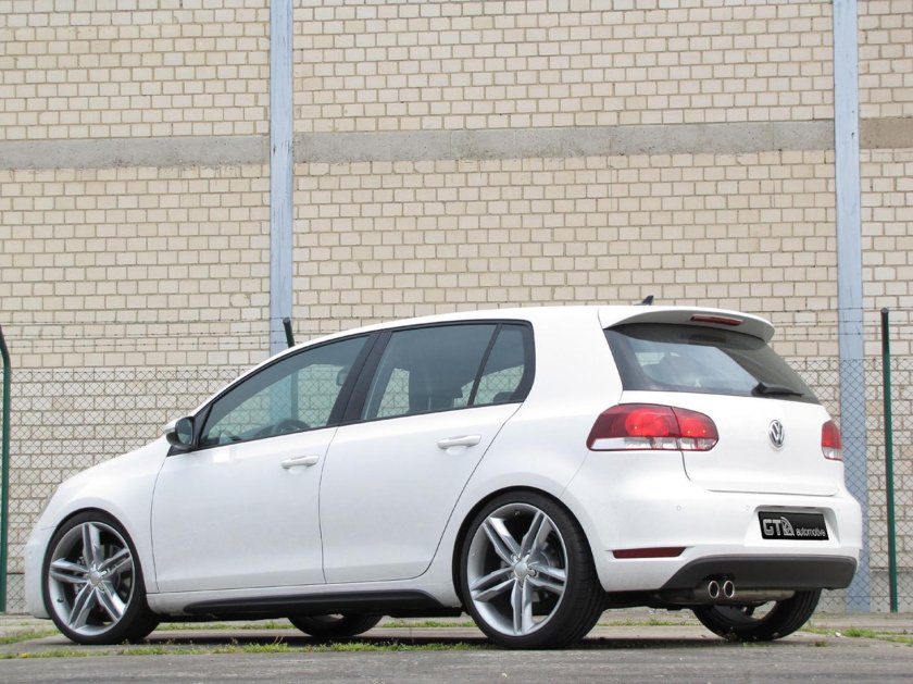 VW Golf 6 r17