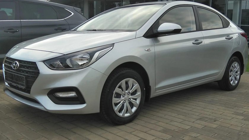 Hyundai Solaris 2 серебристый