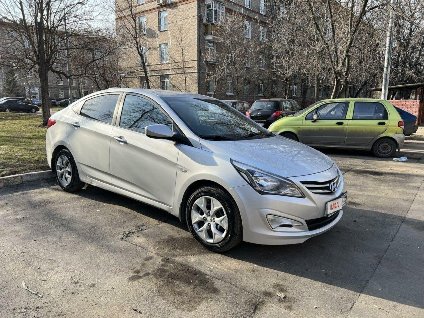 Hyundai solaris 2014 серебристый