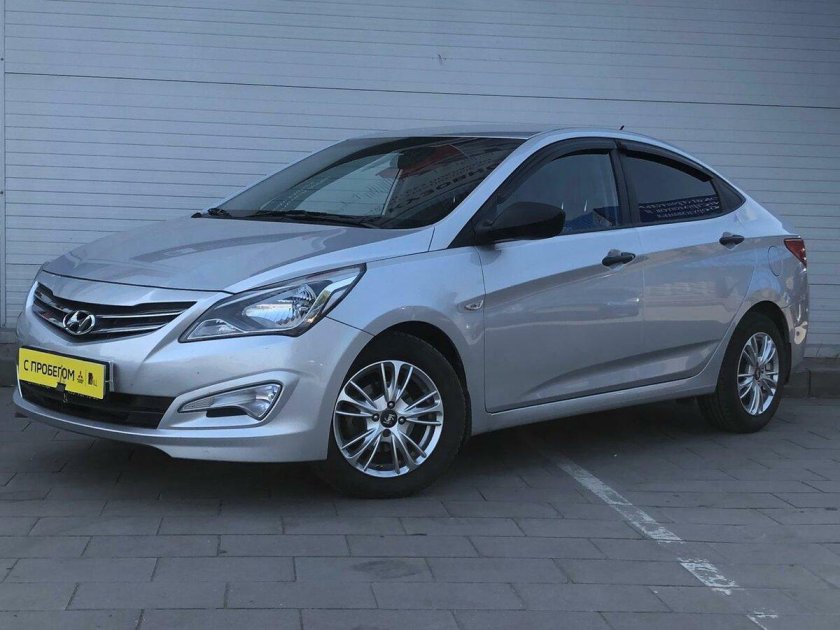 Хендай Солярис 2014 седан серебристый
