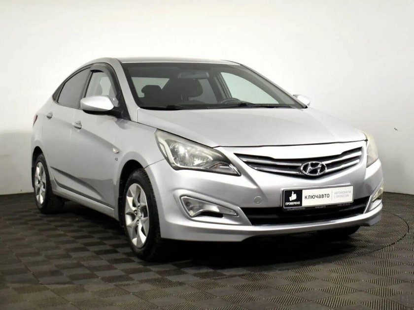 Хендай солярис 2014 седан серебристый