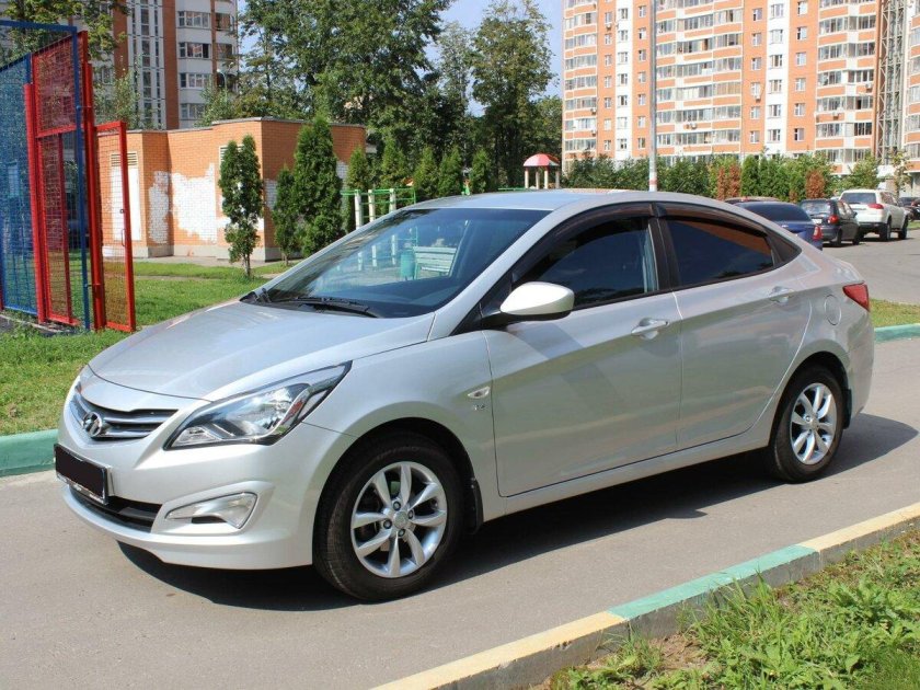 Hyundai Solaris 1 поколение