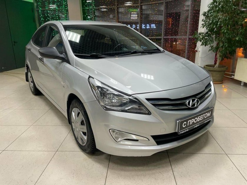 Hyundai solaris 2014 серебристая 1.4 at