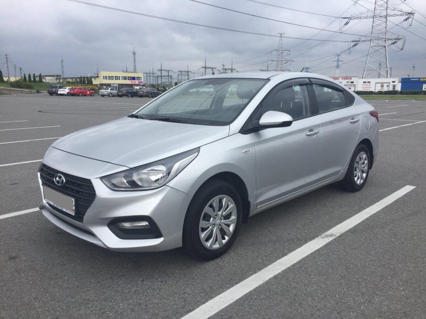 Хендай Солярис серебристый