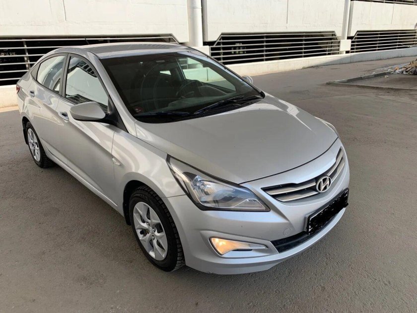 Hyundai Solaris 2014 серебристый