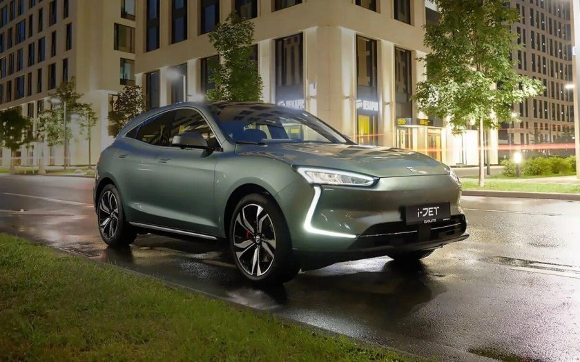 Автомобиль evolute