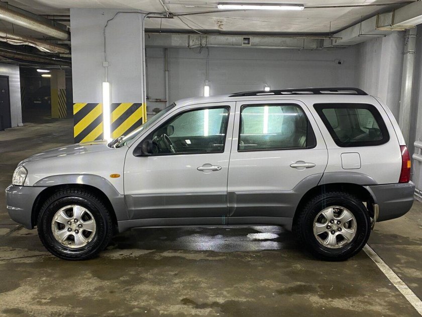 Mazda tribute 2003