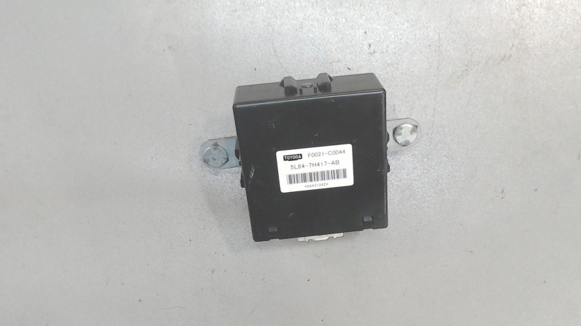 Мазда трибьют 2007 ЭБУ