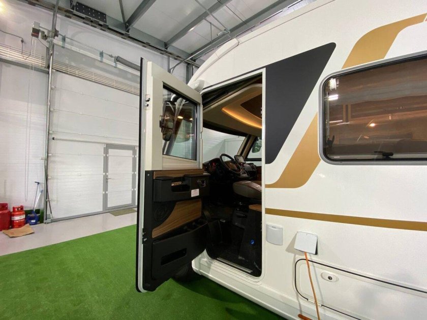 Автодом Ford Transit eura mobil 685