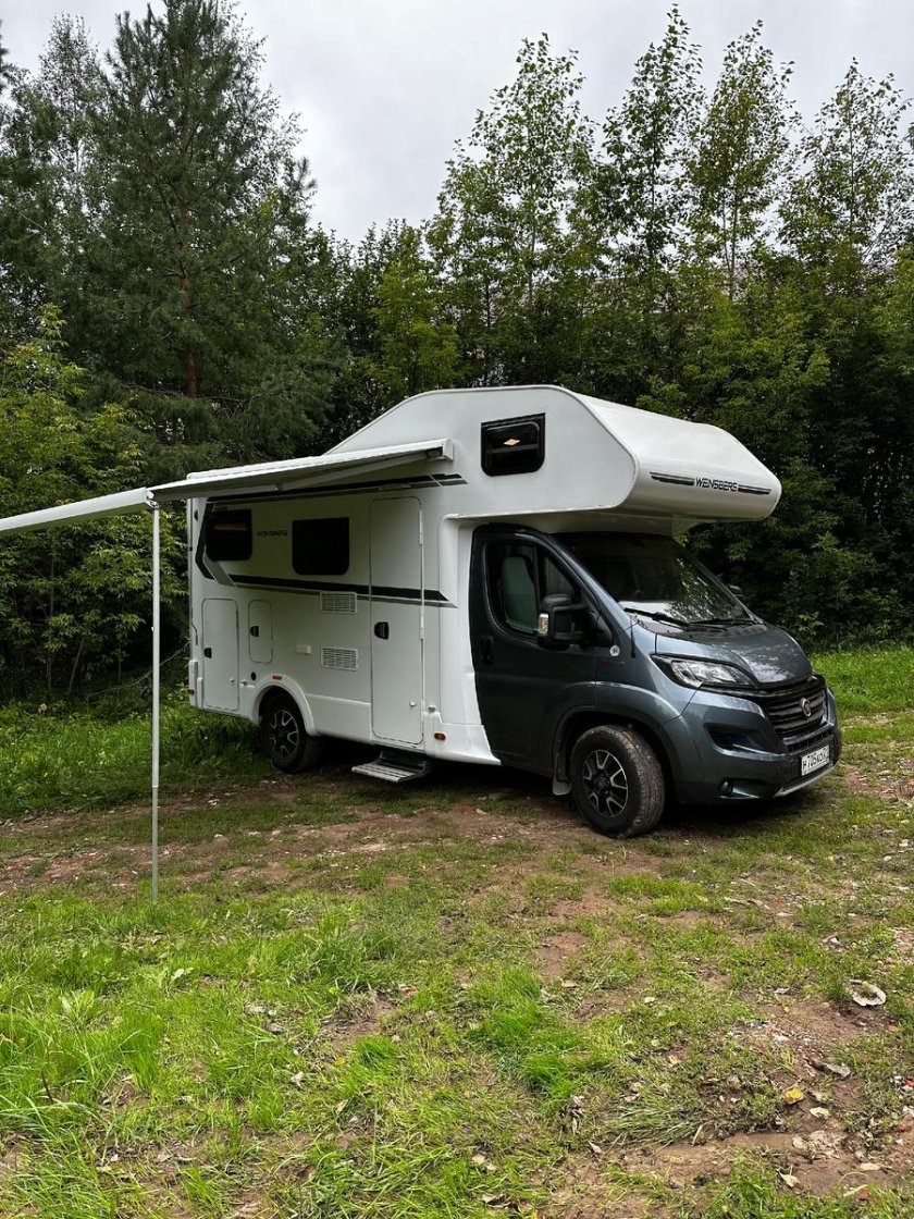 Альковный автодом