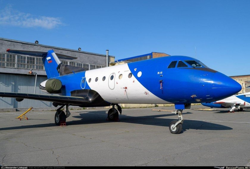 Як-40 СИБНИА