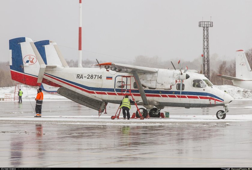 Петропавловск-Камчатское авиапредприятие л-410