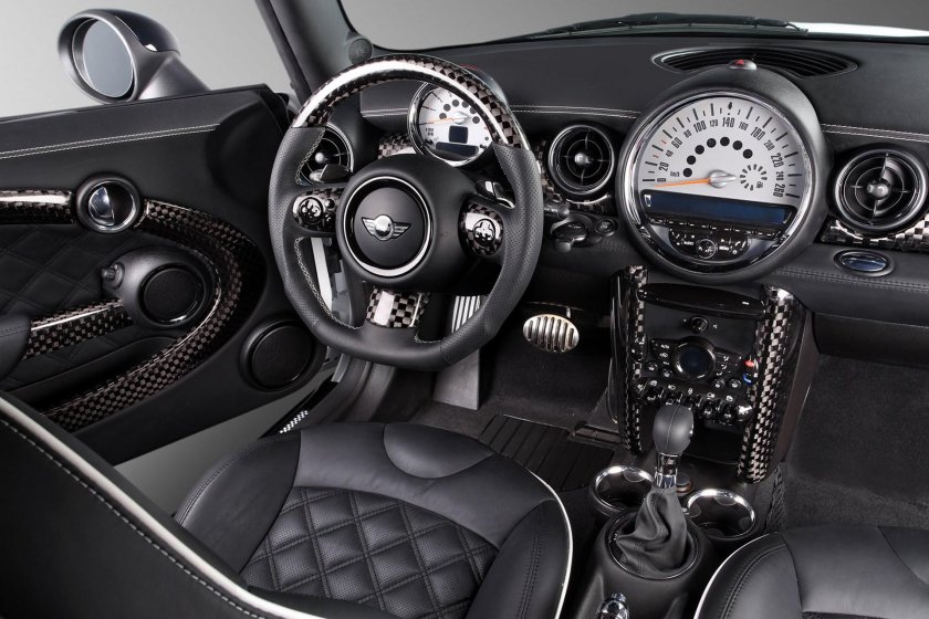 Mini Cooper Paceman салон
