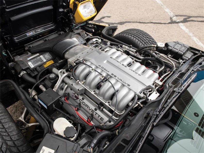 Chevrolet Corvette двигатель