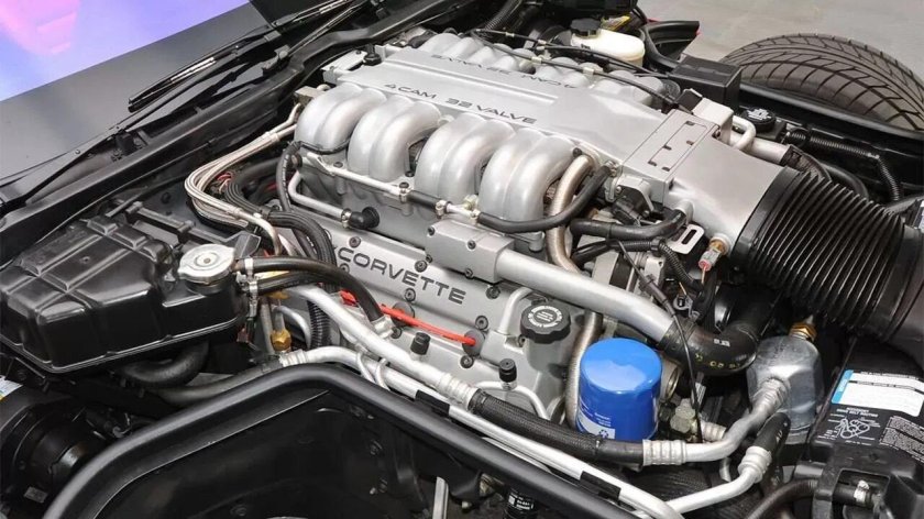 Chevrolet Corvette zr1 мотор