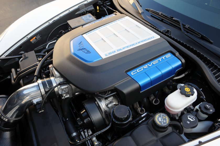 Chevrolet Corvette zr1 мотор