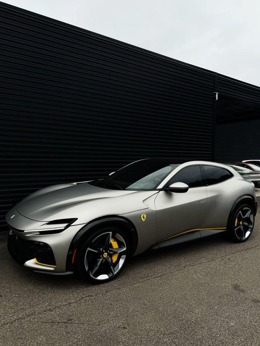 Кроссовер ferrari purosangue 2020