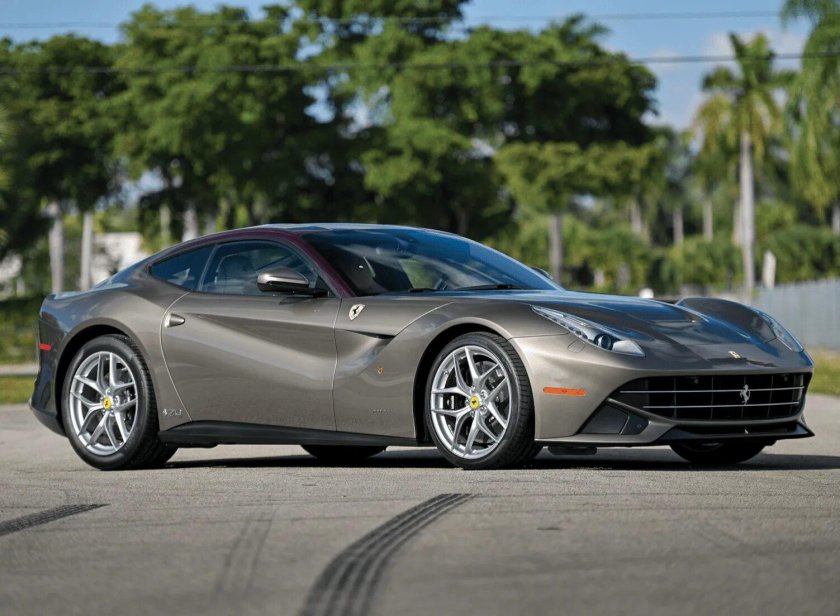 Феррари f12 Berlinetta