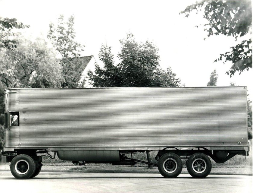 Fageol TC CARGOLINER, 1950 год