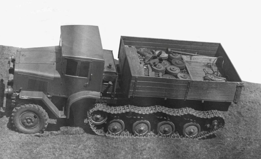 Артиллерийский тягач ЗИС-42