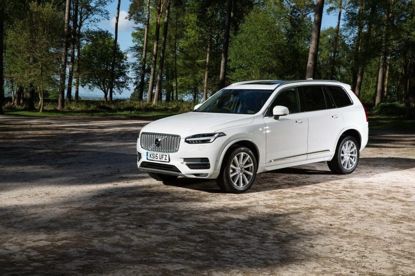 Volvo xc90 White