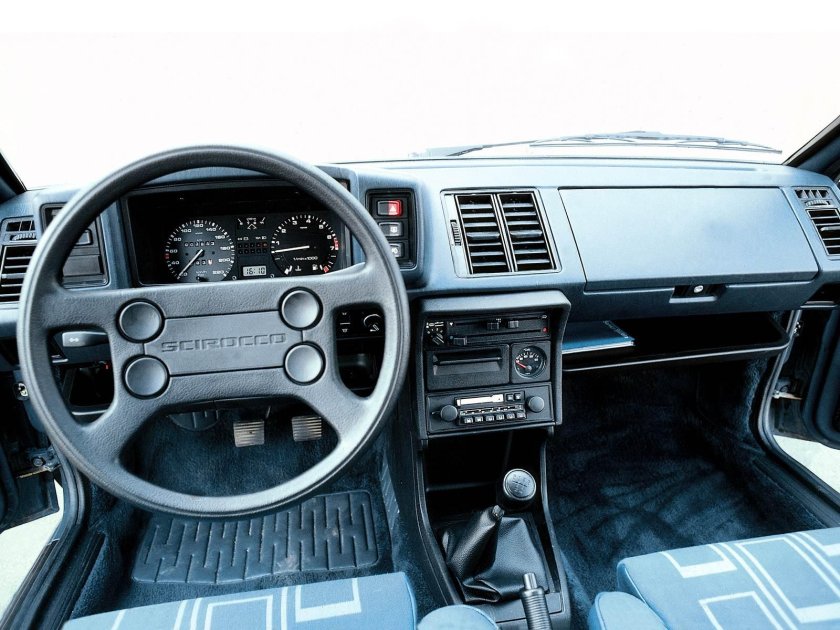 Volkswagen Scirocco, 1982 салон